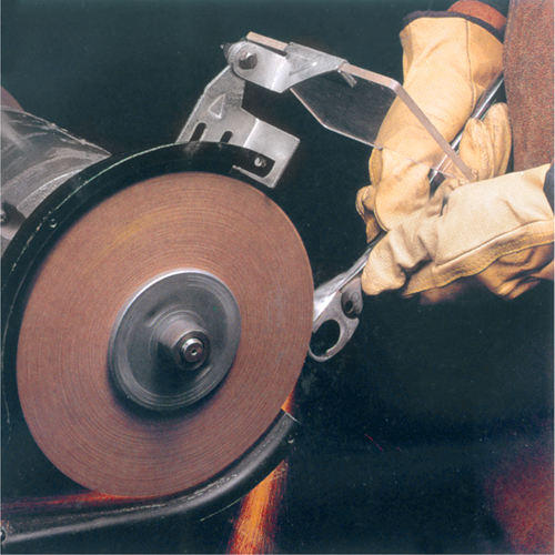 Meules d'abrasion & de polissage Scotch-brite, 6" dia. x 1" la, Arbre 1", Oxyde d'aluminium D. Morneault & Fils