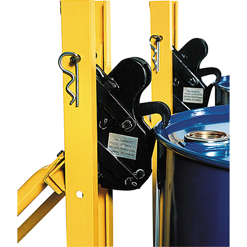 Manipulateur de baril, Pour 30 gal US (25 gal. imp.)/50 gal. US (41,6 gal. imp.)/80 gal. US (66,6 gal. imp.) D. Morneault & Fils