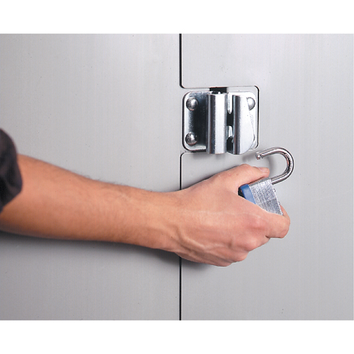 Armoires robustes &agrave; portes creuses, 38" la x 24" p x 72" h, 4 tablettes D. Morneault & Fils