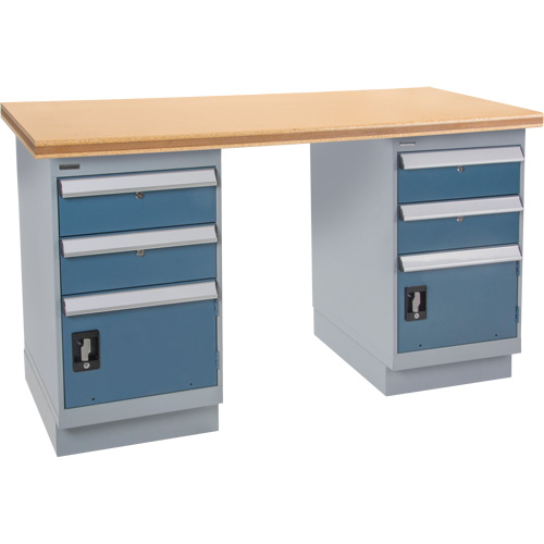 &eacute;tabli pr&eacute;conçu, 72" la x 36" p x 34" h, Capicit&eacute; 2500 lb D. Morneault & Fils