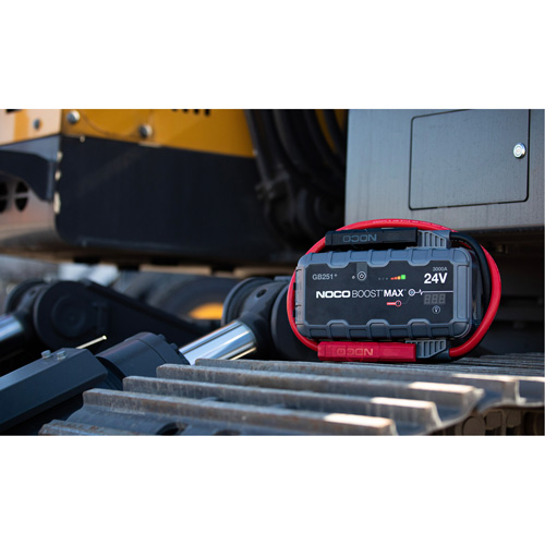 GB251+ Boost&reg; Max Jump Starter D. Morneault & Fils