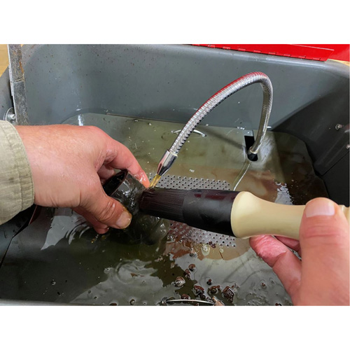 Brosse Atlasta pour pi&egrave;ces D. Morneault & Fils