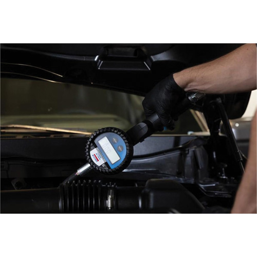 D&eacute;bitm&egrave;tre &eacute;lectronique de lubrifiant avec rallonge flexible &agrave; 90° D. Morneault & Fils