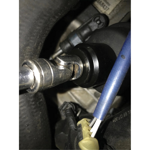Cummins 6.7L Fuel Filter Socket - 28mm D. Morneault & Fils