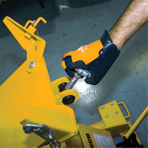 Yellow Jackit Transmission Jack, 2.2 Ton(s) Lifting Capacity D. Morneault & Fils