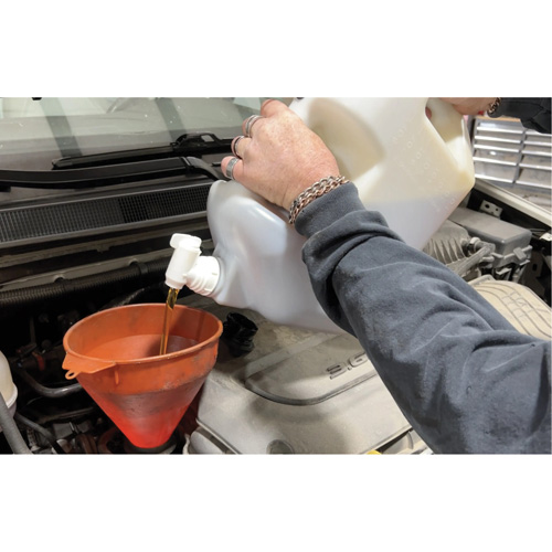 Low Profile Oil Dispenser, Polyethylene, 8 qt Capacity D. Morneault & Fils