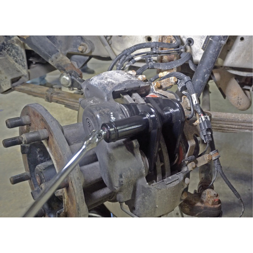 Medium-Duty Brake Caliper Compressor D. Morneault & Fils