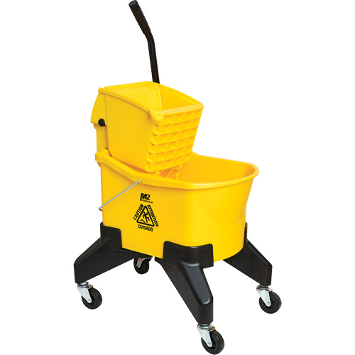 Seau & essoreuse pour vadrouille Grizzly, Pression vers le bas, 8 gal. US (32 pintes), Jaune D. Morneault & Fils