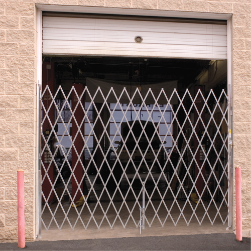 Barri&egrave;res de s&eacute;curit&eacute; galvanis&eacute;es repliables, Repliable simple fixe, 4' lo x 7' 6'' h d&eacute;ploy&eacute; D. Morneault & Fils