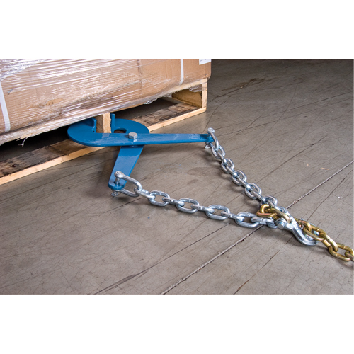 Tire-palette, 16 lb Poids, 7" Ouverture des m&acirc;choires, 5000 lb Capacit&eacute; de tirage, 3" Hauteur de la m&acirc;choire D. Morneault & Fils