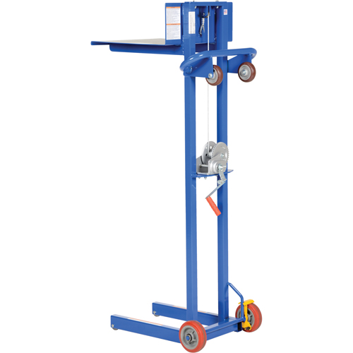 Empileur &agrave; plateforme, M&eacute;canisme Treuil manuel, Capacit&eacute; de 400 lb, Levage max de 58" D. Morneault & Fils