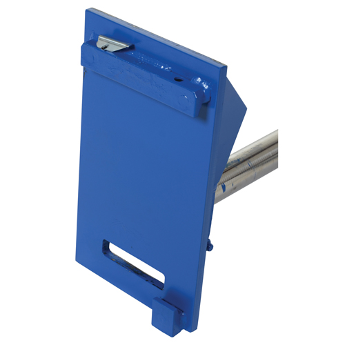 Fl&egrave;che de chariot &eacute;l&eacute;vateur pour tapis, 108-1/2" longueur, Install&eacute; sur tablier, Capacit&eacute; de 2500 lb D. Morneault & Fils