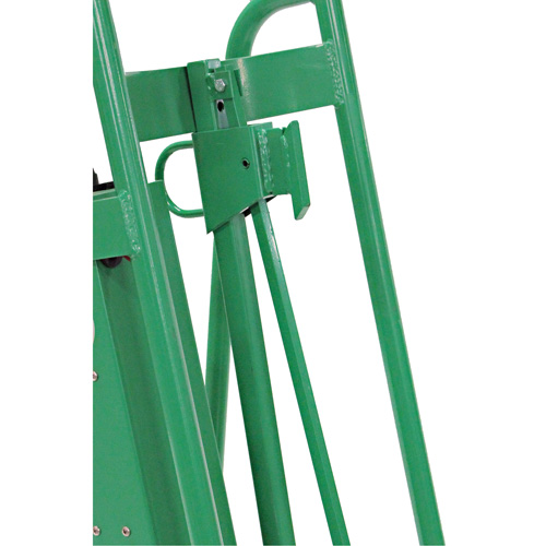 Diable pour baril motoris&eacute; avec roues pneumatiques D. Morneault & Fils