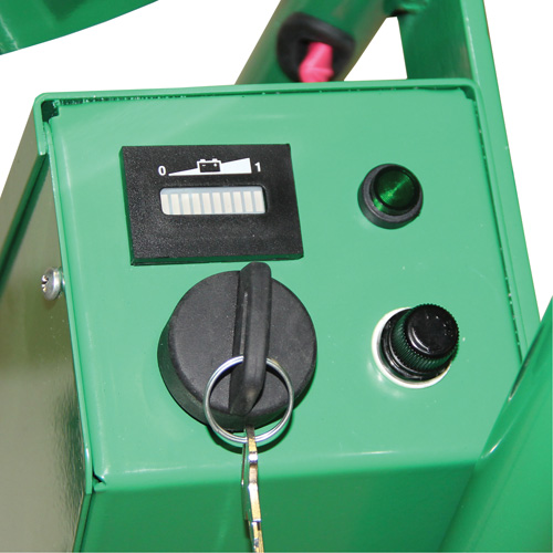 Diable pour baril motoris&eacute; avec roues pneumatiques D. Morneault & Fils