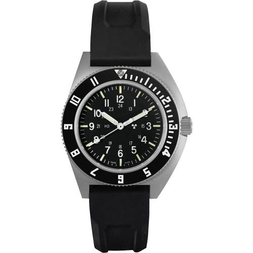 Montre Steel Navigator sur ensemble bracelet en caoutchouc noir de trois morceaux, Num&eacute;rique, &agrave; piles, 41 mm, Noir D. Morneault & Fils