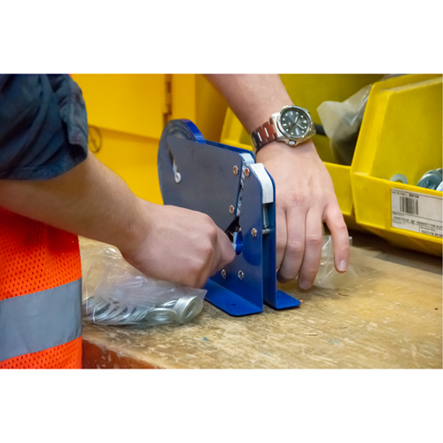 Heavy-Duty Bag Taper D. Morneault & Fils