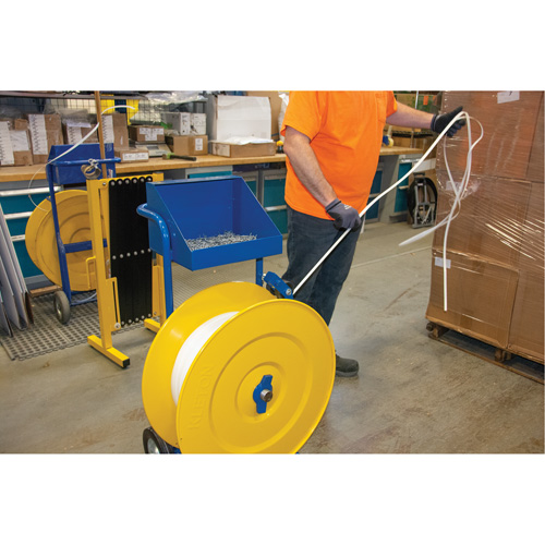 Distributeur de feuillards, Feuillard Polyester/Acier/Polypropyl&egrave;ne, Dia de noyau 16"/8", largeur de rouleau 3"/8"/6" D. Morneault & Fils