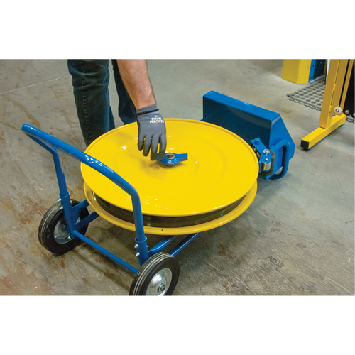 Distributeur de feuillards, Feuillard Polyester/Acier/Polypropyl&egrave;ne, Dia de noyau 16"/8", largeur de rouleau 3"/8"/6" D. Morneault & Fils