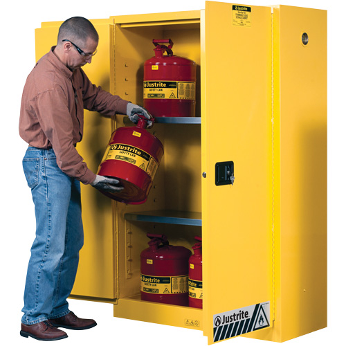 Armoires Sure-Grip EX pour produits inflammables, 45 gal., 2 Porte(s), 43" La x 65" h x 18" p D. Morneault & Fils