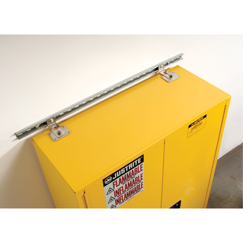 Attache de retenue contre les s&eacute;ismes pour armoire Sure-Grip Ex pour produits inflammables D. Morneault & Fils