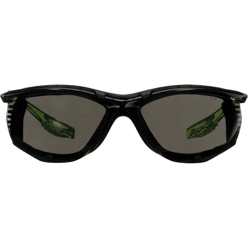 Lunettes de s&eacute;curit&eacute; de s&eacute;rie Solus CCS, Lentille Gris, Antibu&eacute;e/Anti-&eacute;gratignures, R&eacute;pond ou surpasse la norme CSA Z94.3 D. Morneault & Fils