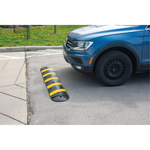 Speed Bump Kit, Rubber, 4' L x 11" W x 2" H D. Morneault & Fils