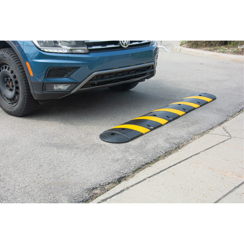 Speed Bump Kit, Rubber, 4' L x 11" W x 2" H D. Morneault & Fils