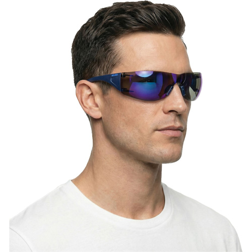 Lunettes de s&eacute;curit&eacute; Adapt Lite, Lentille Miroir bleu, Antibu&eacute;e/Anti-&eacute;gratignures, ANSI Z87+/R&eacute;pond ou surpasse la norme CSA Z94.3 D. Morneault & Fils