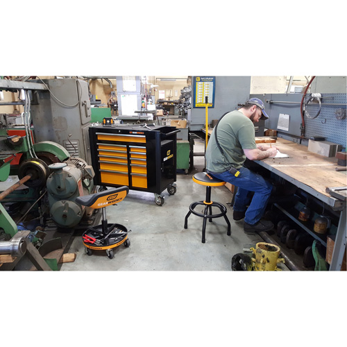 Chariot &agrave; outils &eacute;lectrique, 11 tiroirs, 42-1/2" la x 24-7/16" p x 41" h, Noir/Orange D. Morneault & Fils