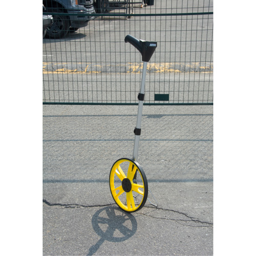 Digital Distance Measuring Wheel, 12.5"/31.8 cm, 99999.9 m Range, Feet/Metres D. Morneault & Fils