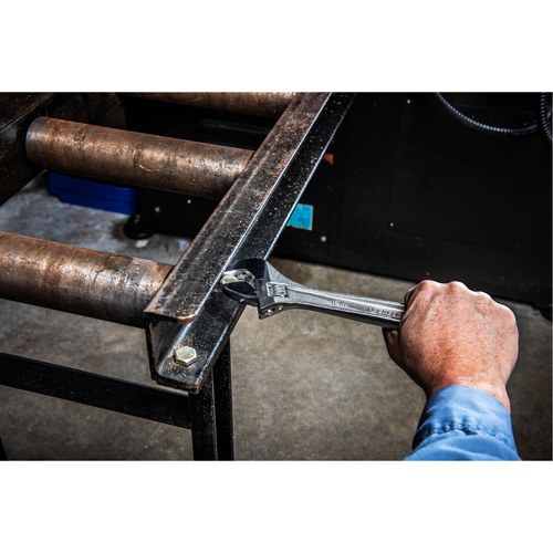 Adjustable Wrench - Bagged, 8" L, 1-1/8"/29 mm Max Width, Chrome D. Morneault & Fils