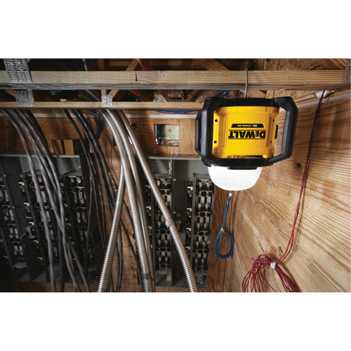 Tool Connect 20V Max All-Purpose Cordless Work Light, LED, 5000 Lumens, Plastic Housing D. Morneault & Fils