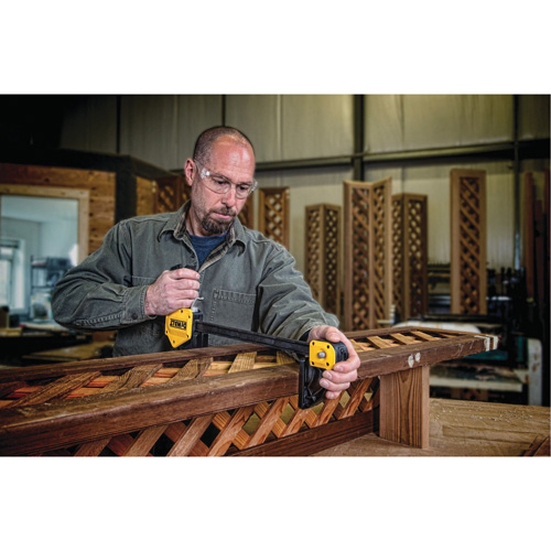 Serre-joint tr&egrave;s grand &agrave; g&acirc;chette, 24" (610 mm) D. Morneault & Fils