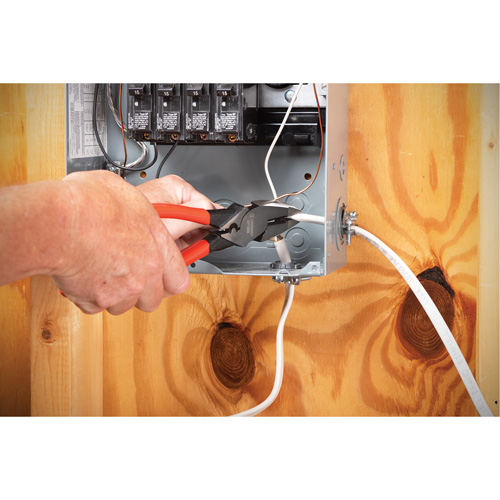 Pince &agrave; poign&eacute;e tremp&eacute;e de monteur de ligne pour ruban de tirage D. Morneault & Fils