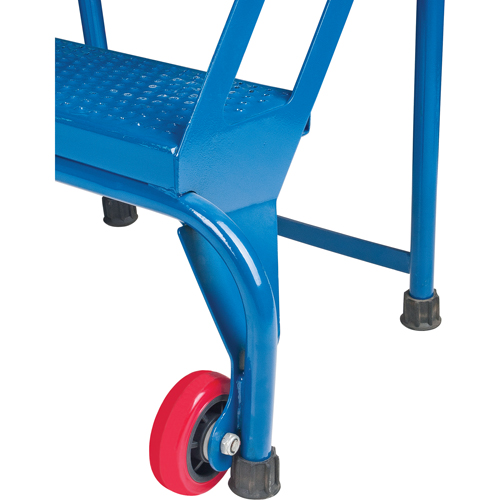 &eacute;chelle pliante portative, 2 marches, Perfor&eacute;, Hauteur 20" D. Morneault & Fils