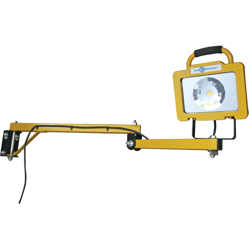 Lampe robuste pour quais, Bras 40", 38 W, Ampoule DEL, M&eacute;tal D. Morneault & Fils