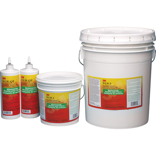 Lubrifiant pour tireur de c&acirc;ble de calibre hivernal, Bouteille D. Morneault & Fils