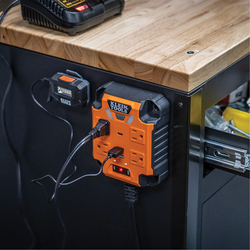 Bloc multiprise magn&eacute;tique Powerbox 1, 4 Prise(s), 5', 120 V D. Morneault & Fils