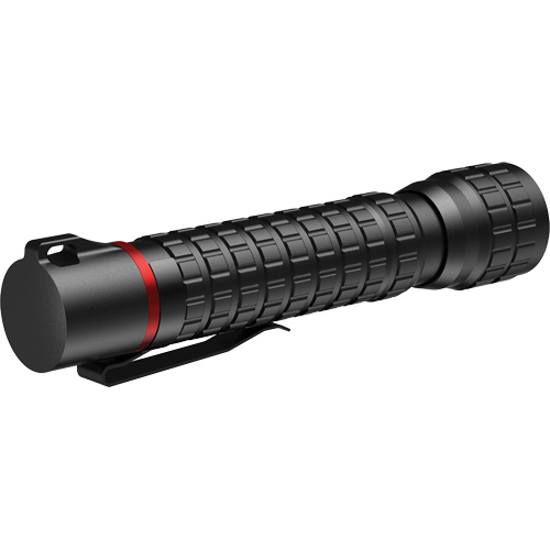 G40R Waterproof Flashlight with Twist Focus, LED, 650 Lumens, Rechargeable Batteries D. Morneault & Fils