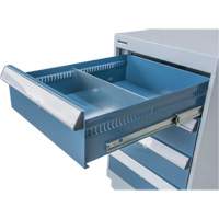 &eacute;tabli &agrave; quatre tiroirs sur pi&eacute;destal, 18" la x 21" p x 28" h D. Morneault & Fils