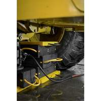 Plaque de sout&egrave;nement du dessus D. Morneault & Fils