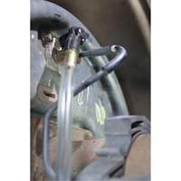 Trousse de purge de freins par aspiration D. Morneault & Fils