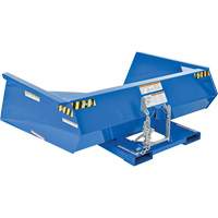 Chargeur frontal install&eacute; sur fourche de chariot D. Morneault & Fils