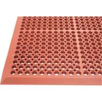 Competitor Series Mats, Slotted, 3' x 5' x 7/8", Orange, Natural Rubber D. Morneault & Fils