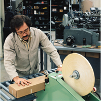 Rubans adh&eacute;sifs opaques 8934 Tartan, &eacute;paisseur 4 mils, 12 mm (1/2") x 55 m (180')  D. Morneault & Fils