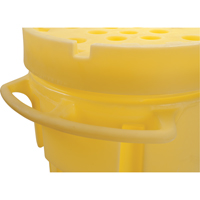 Trousse de lutte contre les d&eacute;versements de premi&egrave;re qualit&eacute;, Universel, Overpack/Baril de r&eacute;cup&eacute;ration, Absorbance de 95 gal. US D. Morneault & Fils