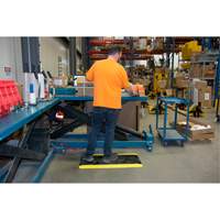 Tapis antifatigue, Losange, 1-2/3' x 3-1/4' x 3/4", Noir/Jaune, Polyur&eacute;thane D. Morneault & Fils