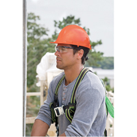 Casque de s&eacute;curit&eacute; North The Everest, R&eacute;pond aux normes CSA type 2, Suspension Rochet, Non ventil&eacute; D. Morneault & Fils