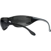 Lunettes de s&eacute;curit&eacute; Adapt Lite, Lentille Fum&eacute;e, Antibu&eacute;e/Anti-&eacute;gratignures, ANSI Z87+/R&eacute;pond ou surpasse la norme CSA Z94.3 D. Morneault & Fils
