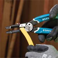 Klein-Kurve&reg; Heavy-Duty Wire Stripper, Cutter & Crimper Multi-Tool, 8-1/4" L, 8 - 20 AWG D. Morneault & Fils